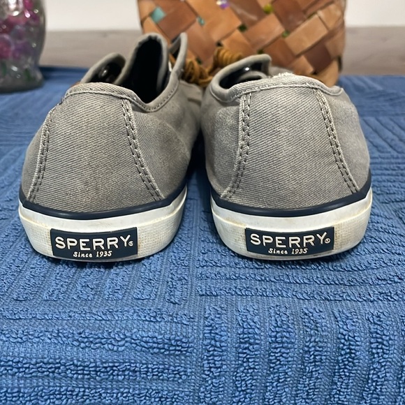 Sperry Top Siders Women’s Pier View in Grey Sz 8.5 Sneaker Slip On Shoes - Picture 3 of 5